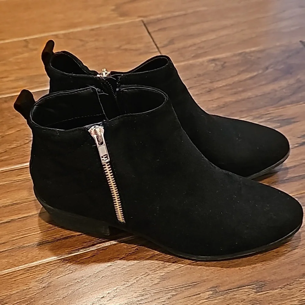 Booties - Picture 2 of 4